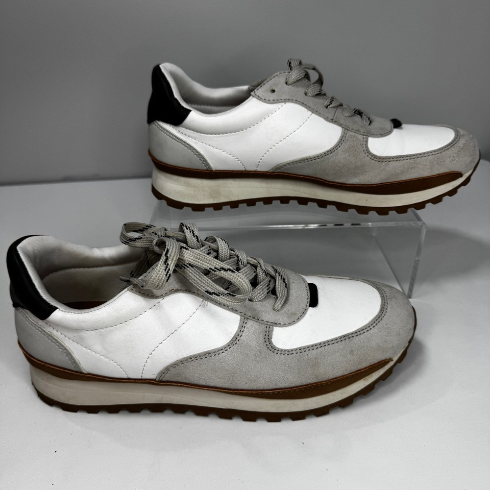Universal Thread Womens Sz 8 White Grey Black Suede Trim Lace Up Sneakers